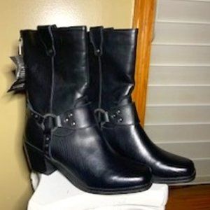 Black Leather Mid-Calf Harness Boots - Women